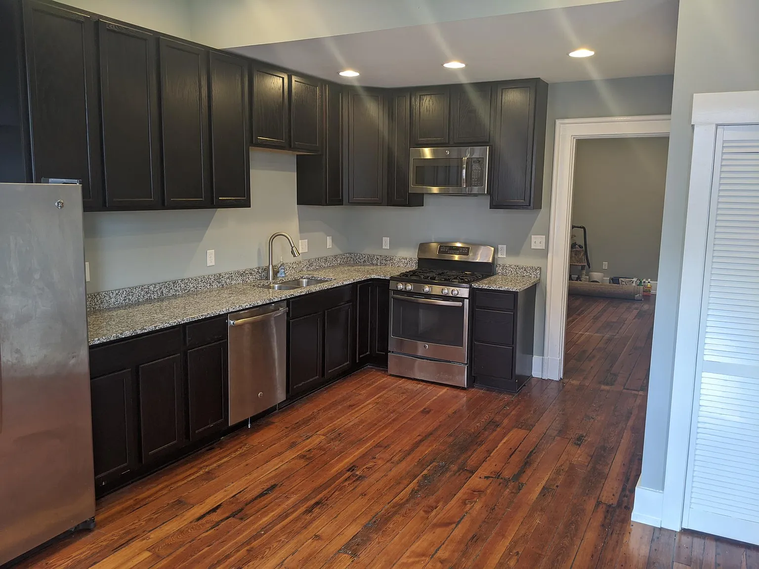 2 bed, 1.5 bath, 1550 sqft, $1,900 — Photo 2