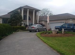 2260 Robertson View Point, Sevierville, TN 37876