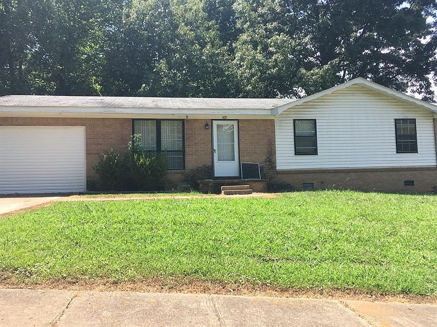 1st image of 103 Coolwood Dr #103