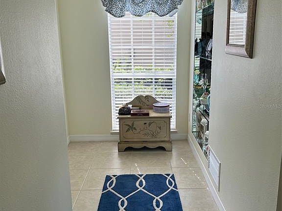 3rd image of 412 Sunset Lake Blvd APT 101