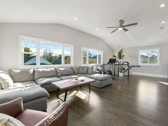 2nd image of 66 Wilshire St #2