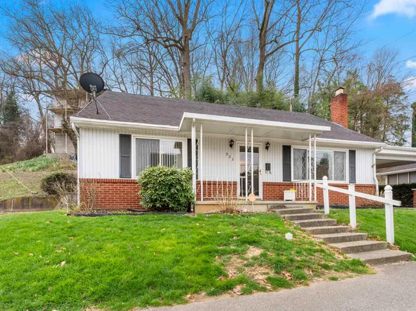 923 Chestnut Dr, Ashland, KY 41101