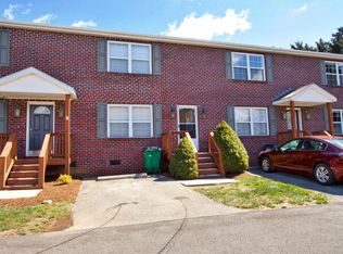 235 Hunters Rdg, Christiansburg, VA 24073