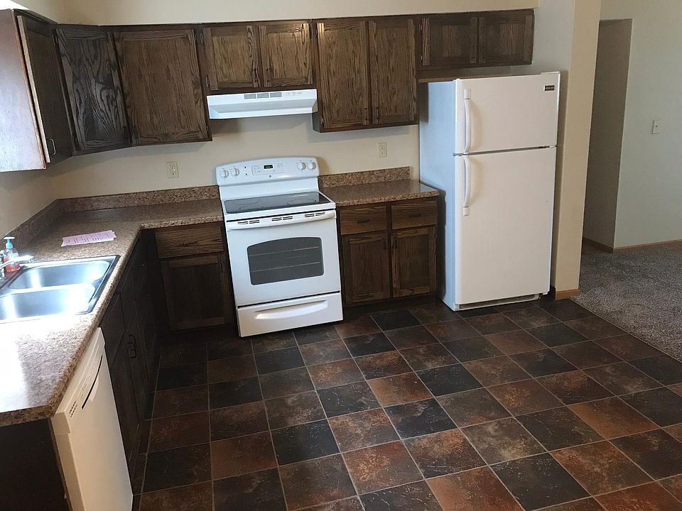 Large eat-in kitchen
