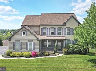 820 Edgeworth Ct, Red Lion, PA