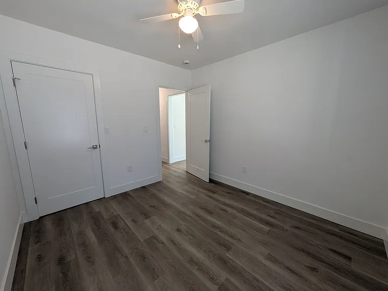 328 S Halcyon Rd — Photo 10