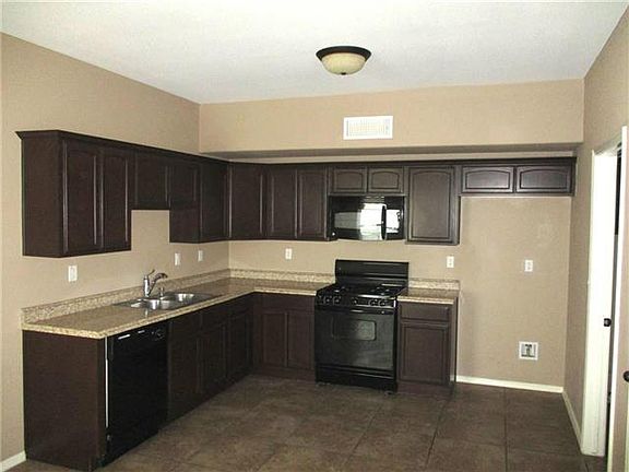3rd image of 14304 Pancho Gonzales Ct