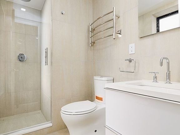 4th image of 146 Mulberry St #6A