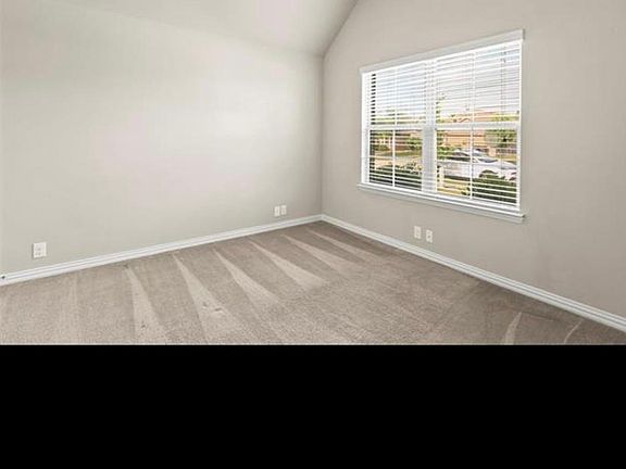 4th image of 4916 Lemon Grove Dr