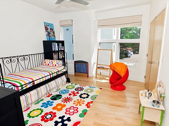 Spacious second bedroom w/ full closet