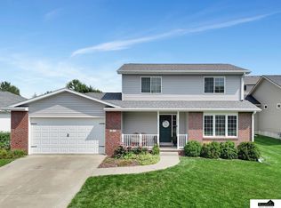1814 SW 38th St, Lincoln, NE 68522
