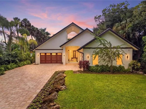 2751 68th ST SW, NAPLES, FL 34105