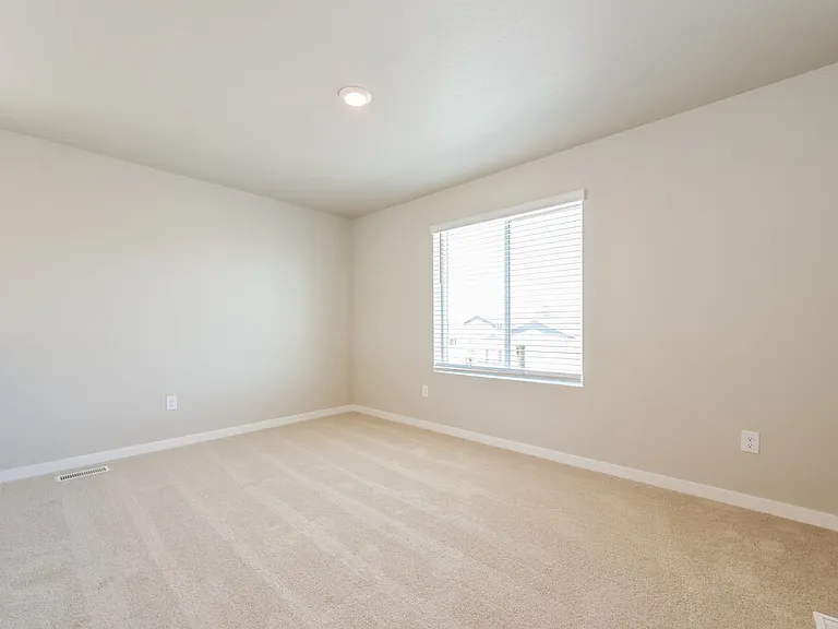 2140 Christina St — Photo 10