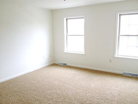 2nd image of 30 Gable Dr #L-0098