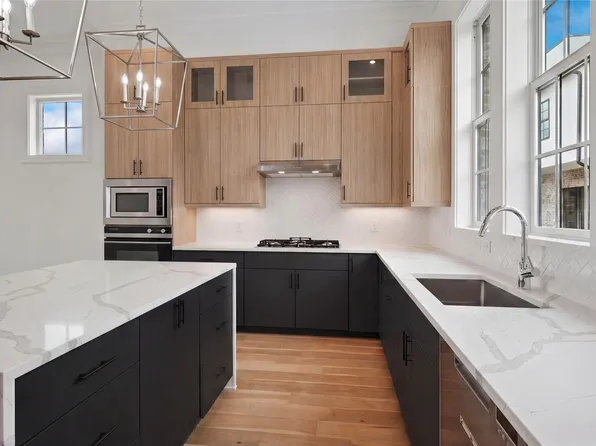 14956 Oak St, Addison, TX 75001