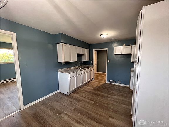 3rd image of 1117 Cicilion Ave