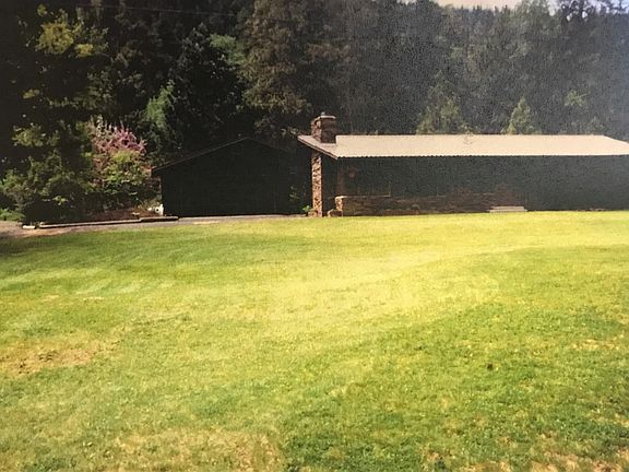 3rd image of 80 Pine Cliff Dr