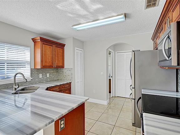 4th image of 1524 Antigua Bay Dr