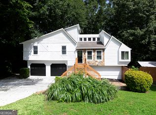 5490 E Emerald Ct, Acworth, GA 30102