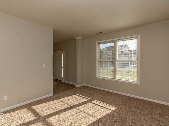 3rd image of 7529 Sleeping Ridge Dr
