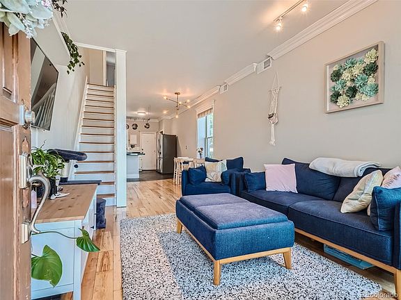 4th image of 339 E 7th Avenue
