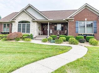 1002 Champions Cir, Simpsonville, KY 40067