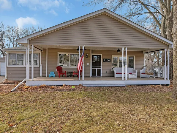 2106 Blomquist Ave, White Bear Lake, MN 55110