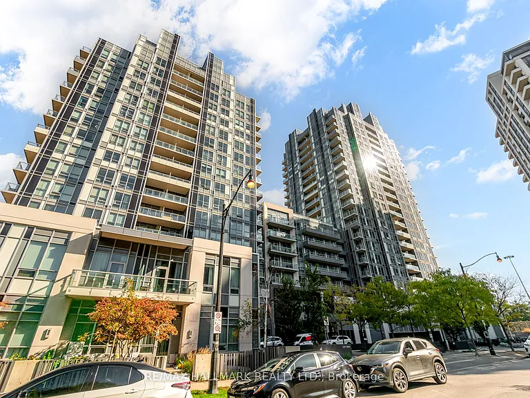 120 Harrison Garden Blvd #807 — Photo 2