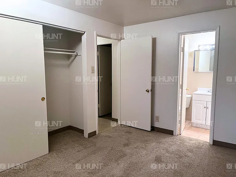 4042 Mercury Cir SE #B — Photo 12