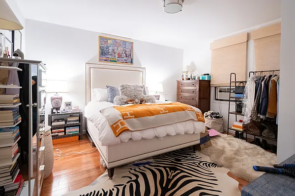 Rented by KYLM, LLC | media 17