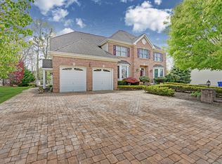 233 Benjamin St, Toms River, NJ 08755