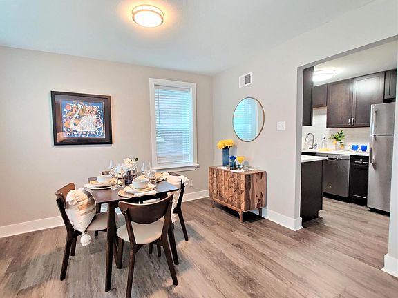 5th image of 5590 Pershing Ave APT 11