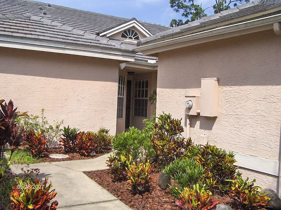 Beautiful, charming townhome