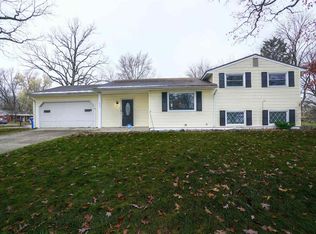1533 Medford Ln, Mishawaka, IN 46544