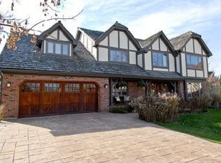 376 River Ridge Ct, Naperville, IL 60565