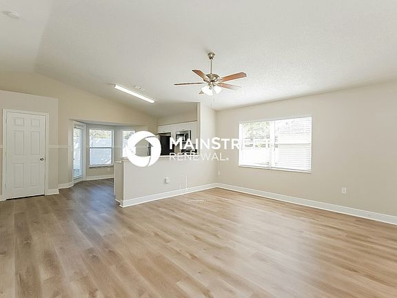 3rd image of 10220 Flagship Ave
