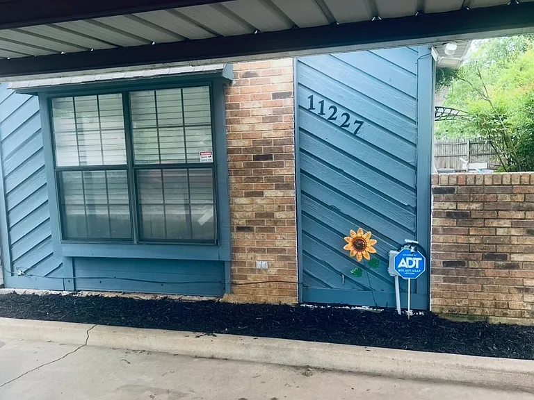 11227 Golden Triangle Cir — Photo 3