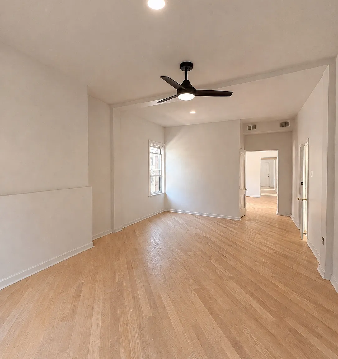 3 bed, 1.5 bath, $3,200 — Photo 3