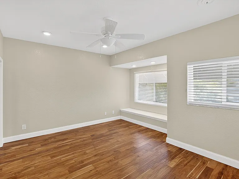 4639 Mirabella Ct — Photo 46