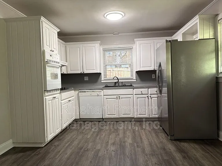 645 Greenbriar Ave — Photo 4