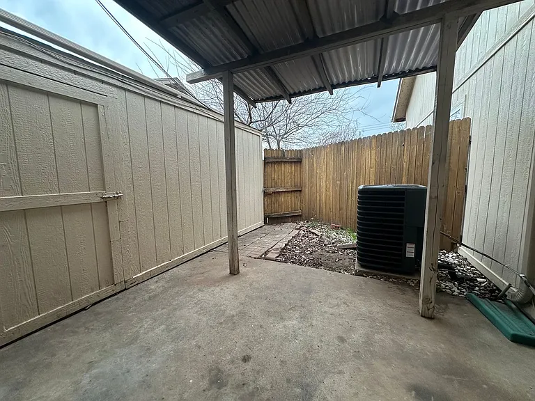 9643 Hefner Village Blvd — Photo 17