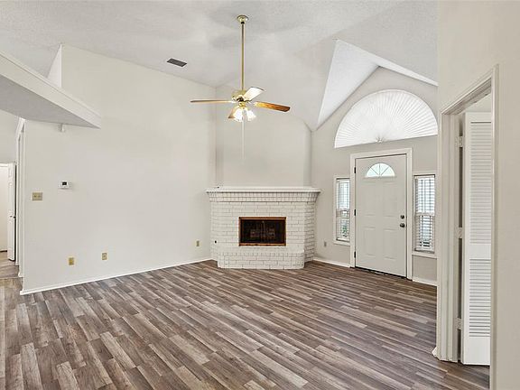5th image of 6413 Wildhaven Dr