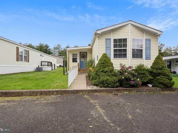 3006 Walnut Ln, Telford, PA 18969