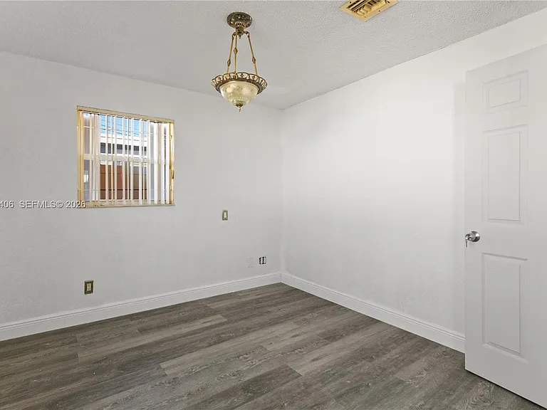 3521 NW 18th Pl — Photo 44