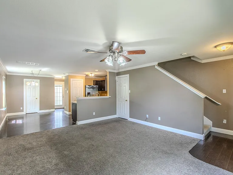 824 Palo Duro Dr — Photo 3