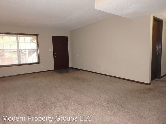 4th image of 2406 White Gate Dr #22