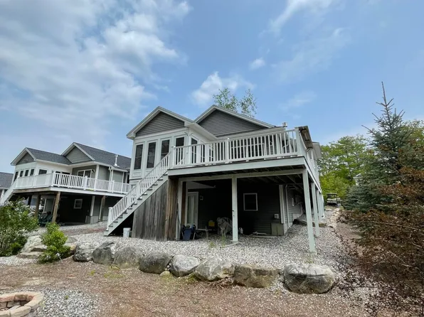 1359 Deer Run, Casco, ME 04015