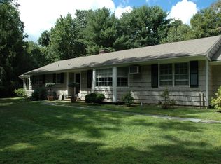 1 Comstock Hill Rd, New Canaan, CT 06840