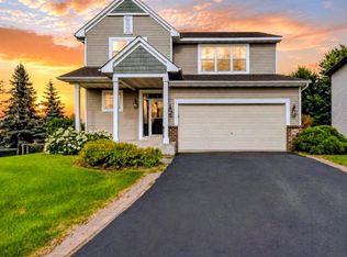 1767 Fescue Ct, Shakopee, MN 55379