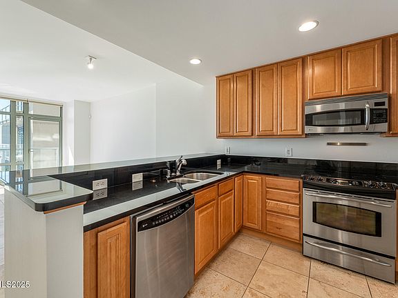 3rd image of 50 N Sierra St #909